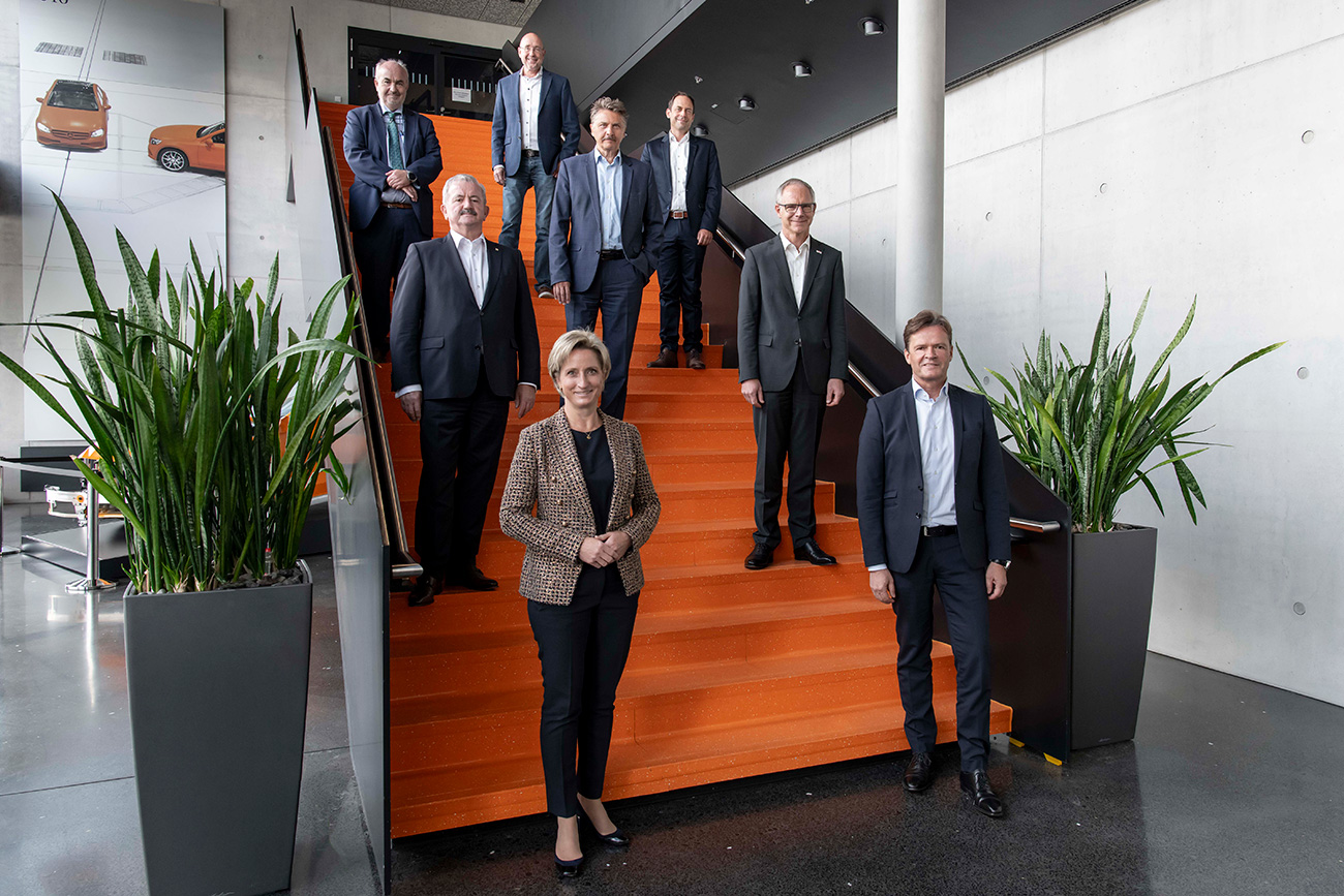 Kooperationsprojekt Tech Center i-protect geht in die nächste Phase: Die Projektpartner haben den Kooperationsvertrag für weitere 5 Jahre bestätigt.