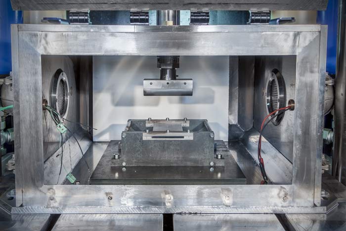 Battery measurement chamber